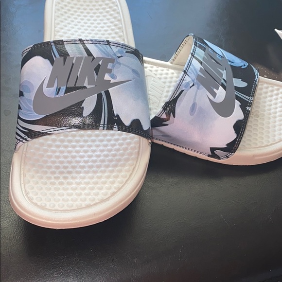 Nike Shoes - Nike Slide Sandals/Flops
